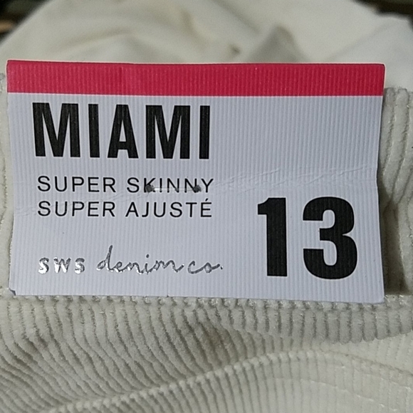 NEW WITH TAG CREAM HIGH RISE SUPER SKINNY STRETCH CORDUROYS SIZE 13 - Picture 8 of 9